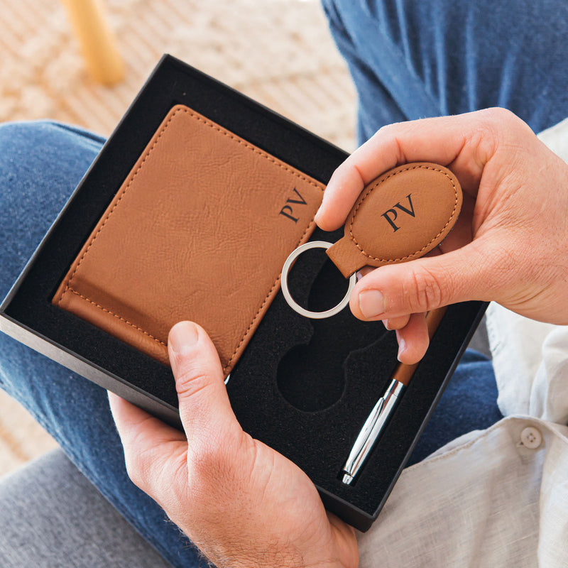Personalised Engraved Christmas Tan Leather Gift Set that includes Pen, Keyring & Wallet Present