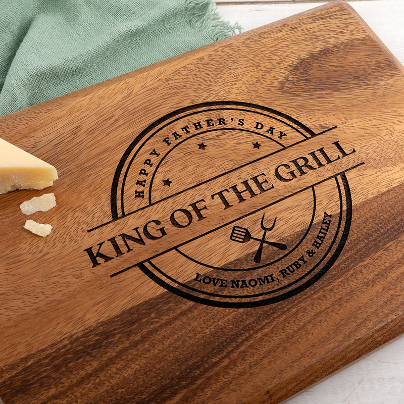 Personalised wooden board for the King of the Grill, ideal Father’s Day gift