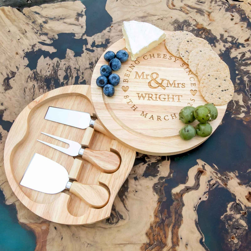 Personalised Engraved Bride & Groom Round Cheese board and knife set Present